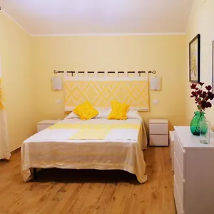 https://le-orchidee-bosa.in-sardinia.net
