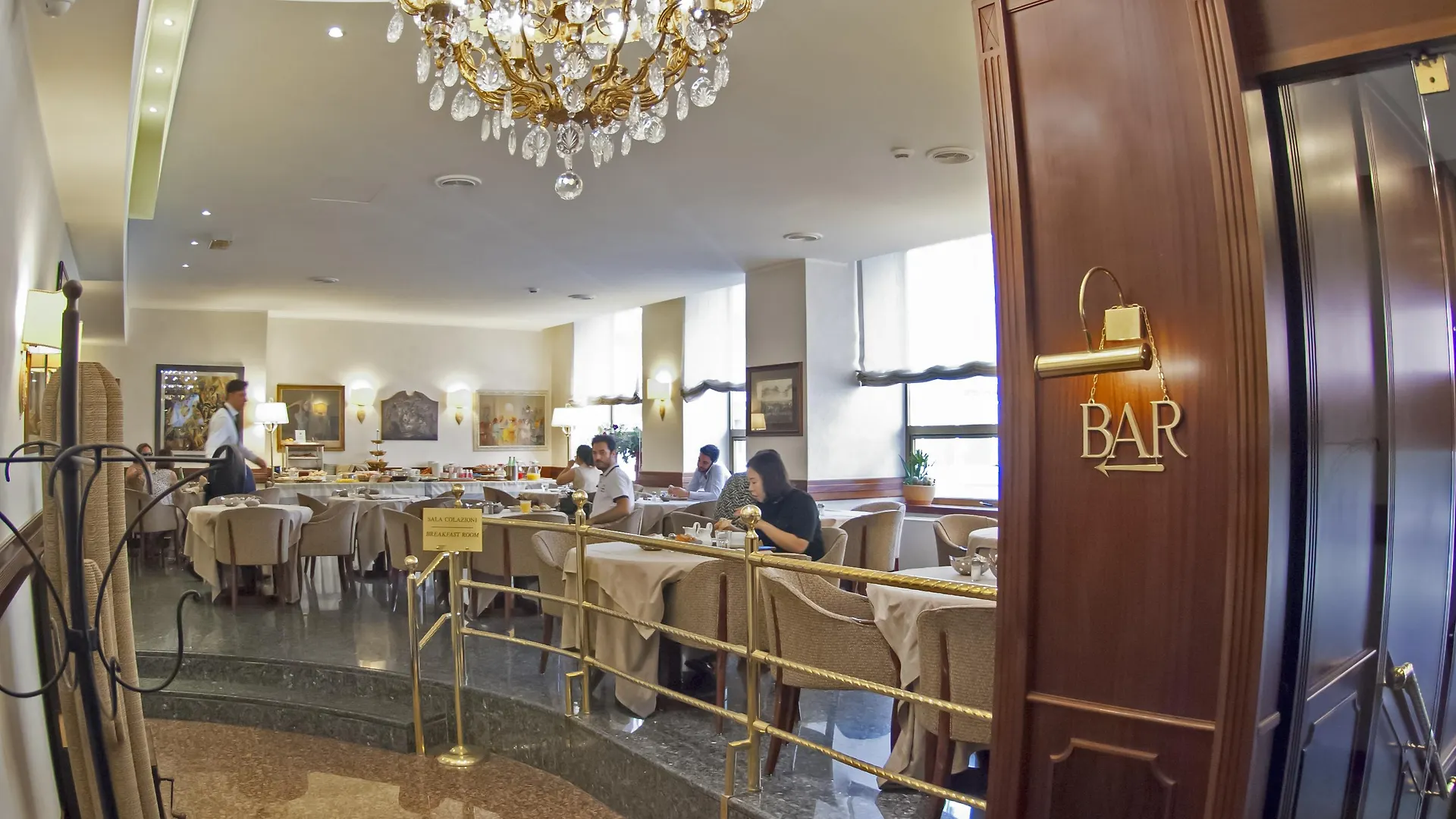 Hotel Bristol Mediolan Włochy